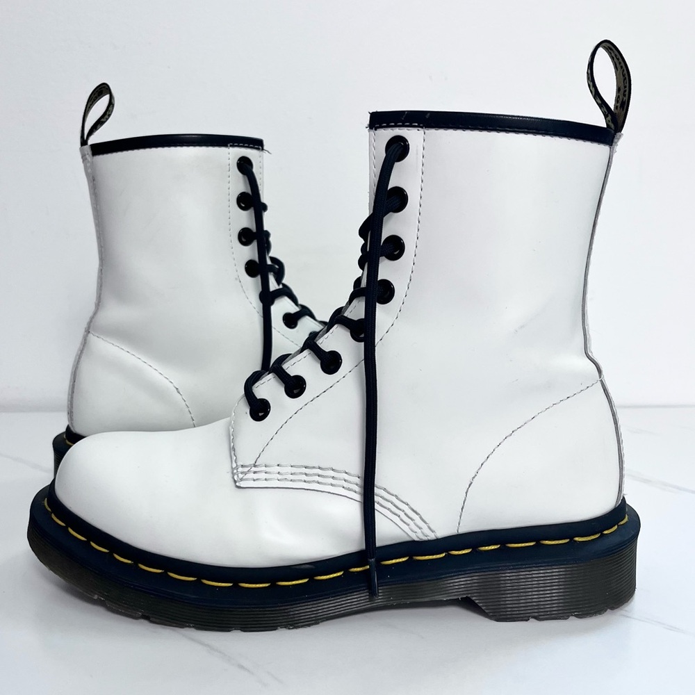 Dr. Martens Boots White Leather Combat Style Lace Up Boot Size 7